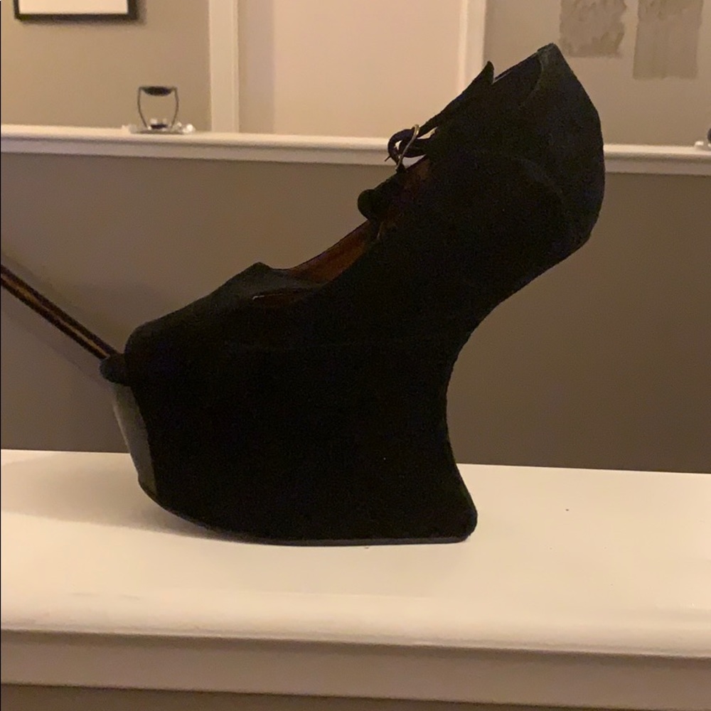 Black night walker heel!!